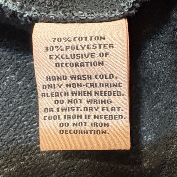 Juicy Couture Women’s Gray and Black Vest With Silver Sequin Trim Size Small - Picture 6 of 8